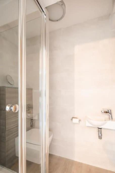 Spacious 2 Bedroom Apartment Near Seafront بينزانس المظهر الخارجي الصورة